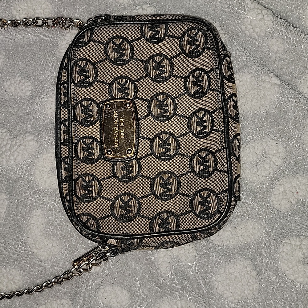 Michael Kors small crossbody purse